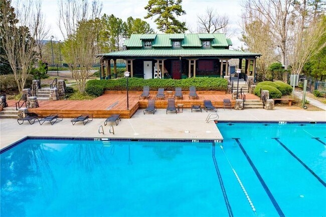 Building Photo - 309 Trappers Bluff