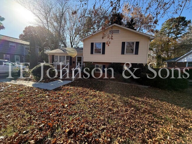 Building Photo - 3826 Barkwood Dr