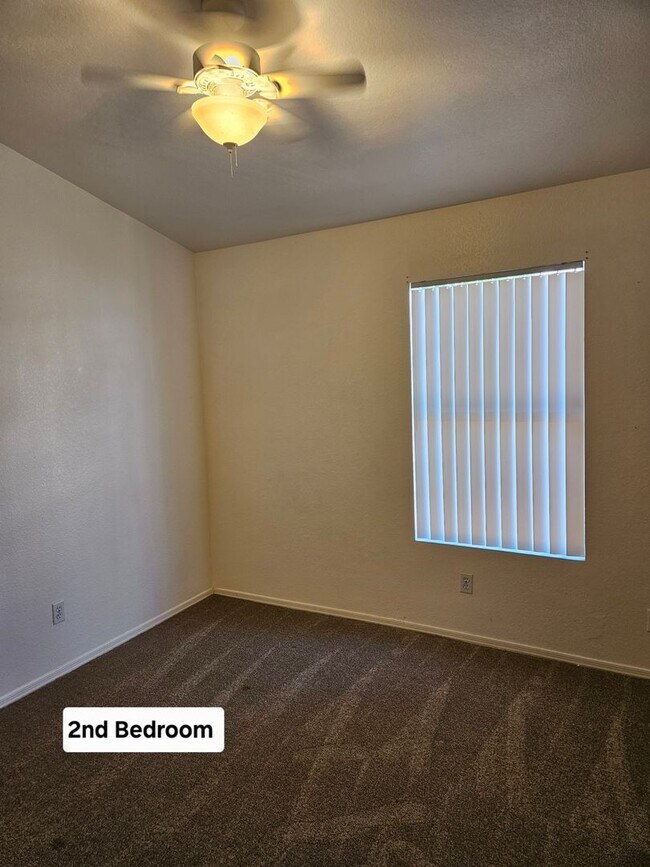Building Photo - 4 BRM, 2 BA. HOME IN VAL VISTA PLACE in GI...