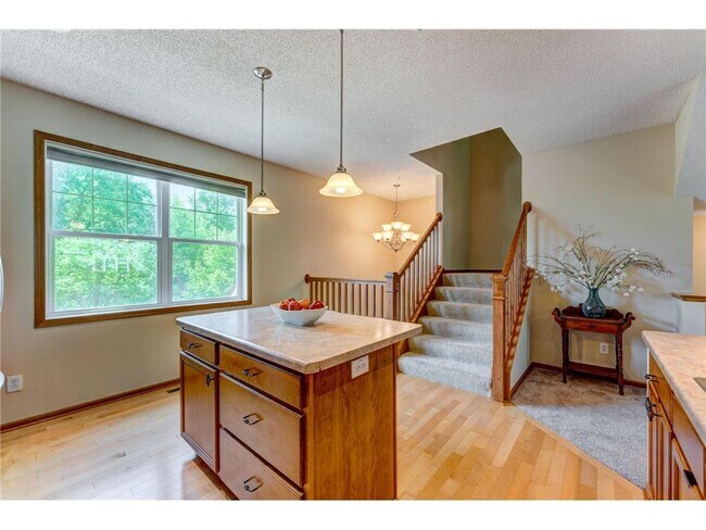 Building Photo - 11939 Emery Village Dr N