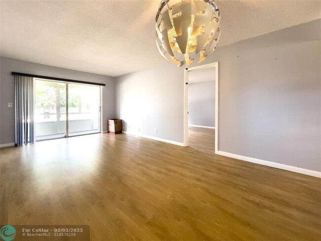 Building Photo - 2801 NW 47th Terrace