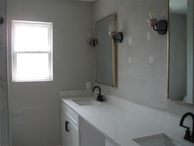 Building Photo - 1313 Darlene Ln