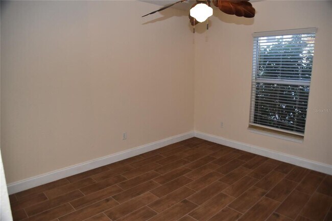 Building Photo - 3651 N Goldenrod Rd