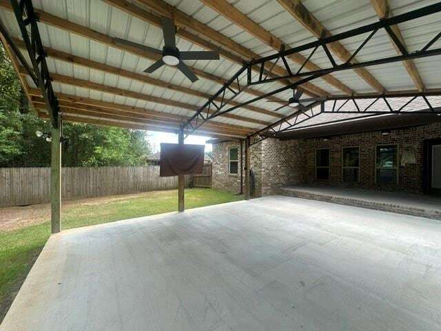 Building Photo - 5514 Stratford Ln