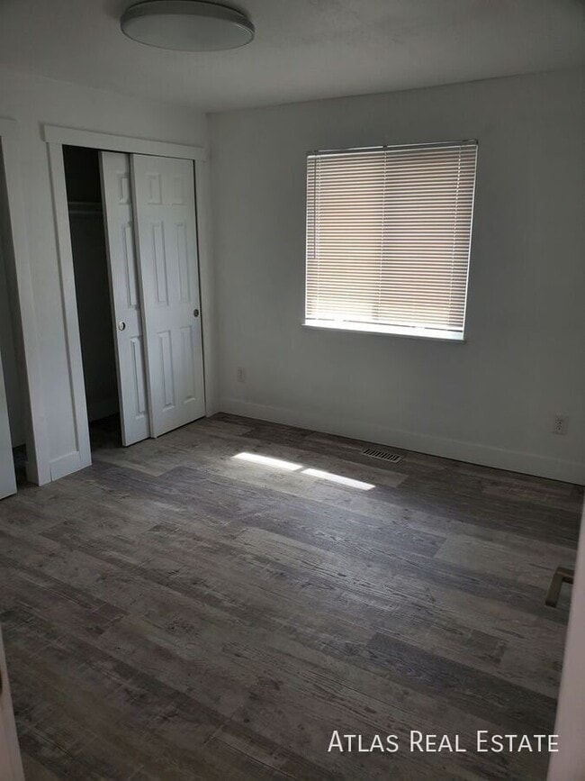 Building Photo - 7872 W 84th Ct