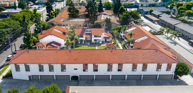 Building Photo - Richmont