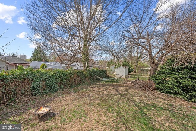 Building Photo - 114 Charles St