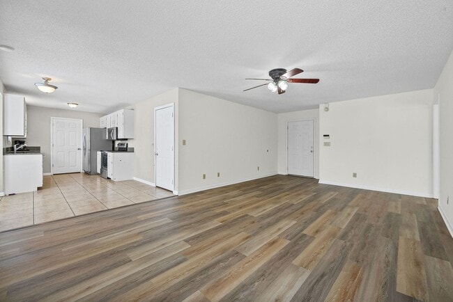 Building Photo - 3269 Tabby Dr