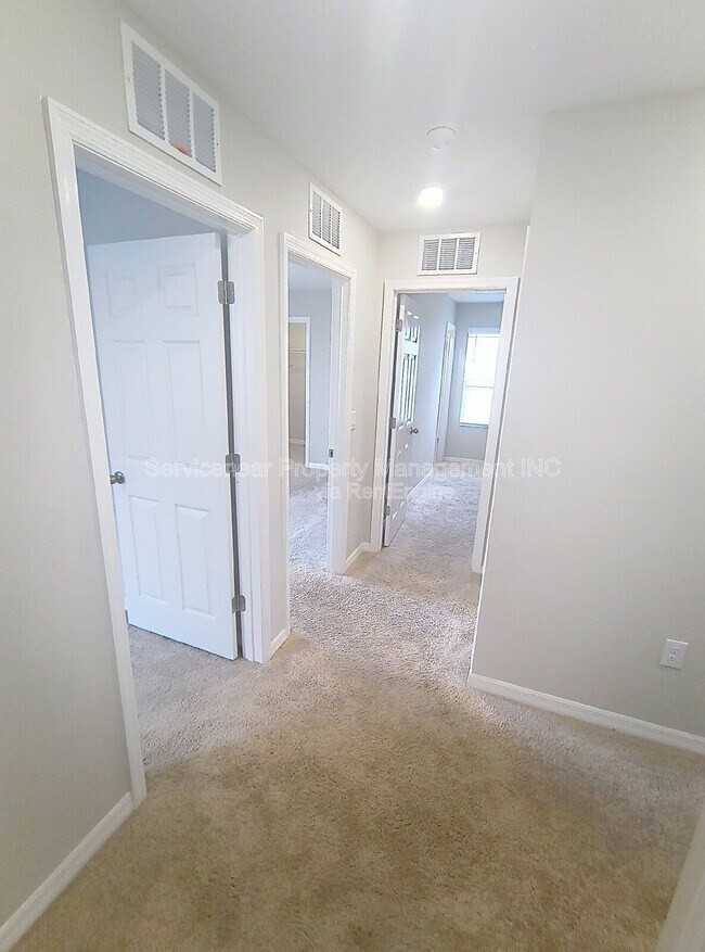 Building Photo - 12937 Camarillo Pl