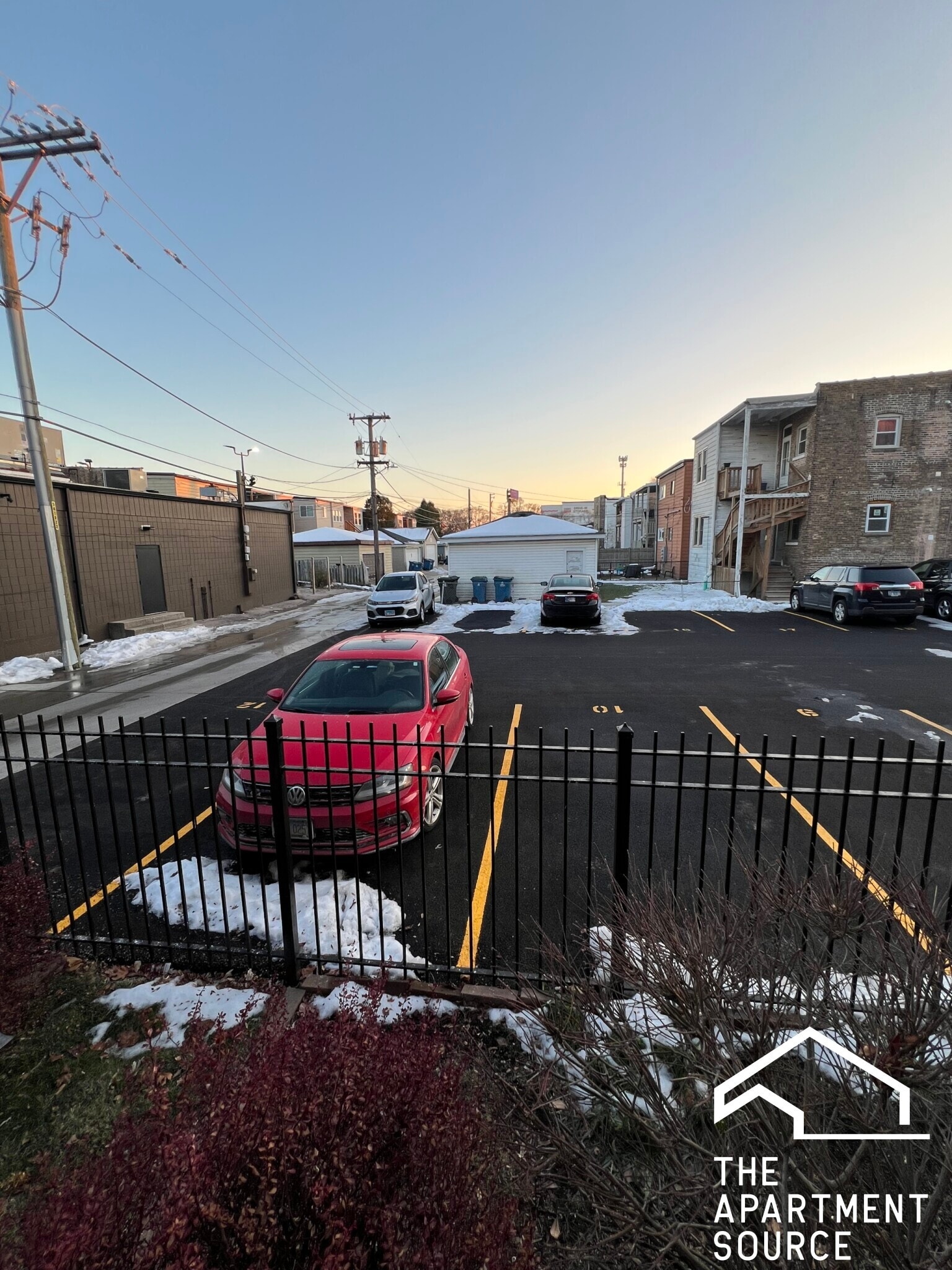 Building Photo - 602 Elgin Ave