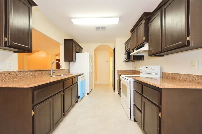 Building Photo - 8801 Snow Falls Dr