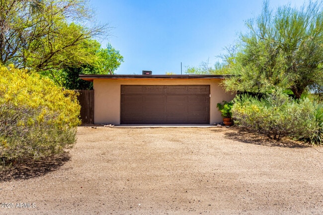 Building Photo - 6604 E Dove Valley Rd