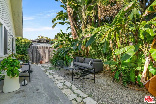 Building Photo - 1510 Electric Ave