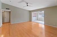 Building Photo - 1468 Briarwood Rd NE