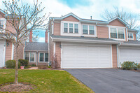 Building Photo - 14 White Pine Dr
