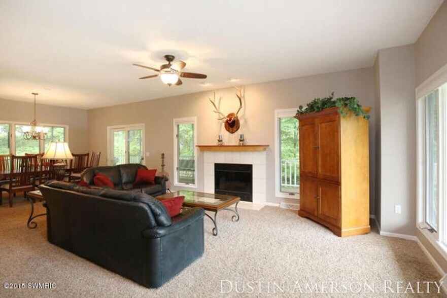 Building Photo - 7799 Abby Ln SE