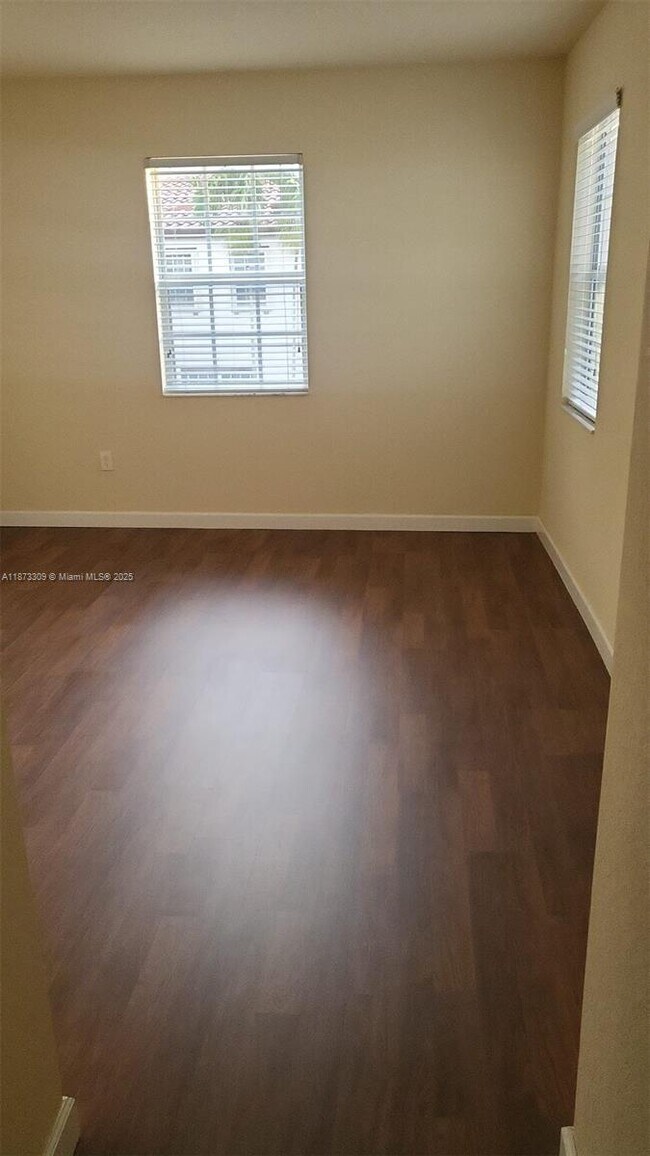 Building Photo - 9225 SW 170th Ave