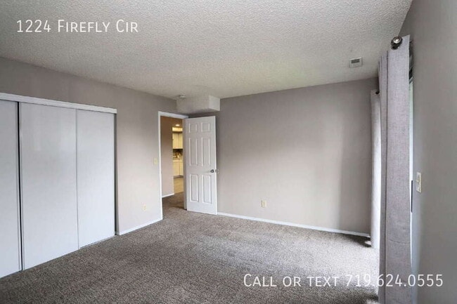 Building Photo - 1224 Firefly Cir