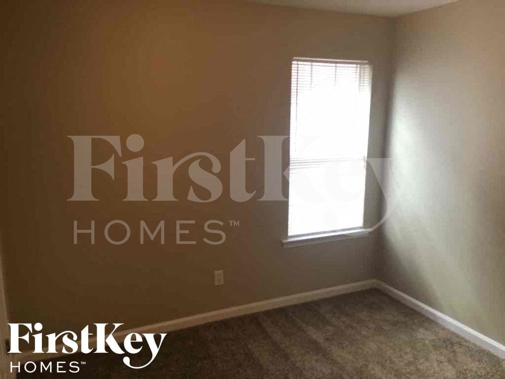 Building Photo - 865 Abbey Grove Ln