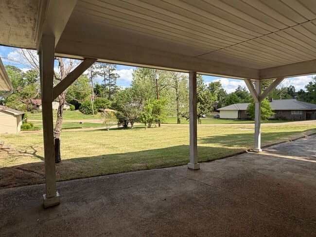 Building Photo - Sharon Hills Neighborhood