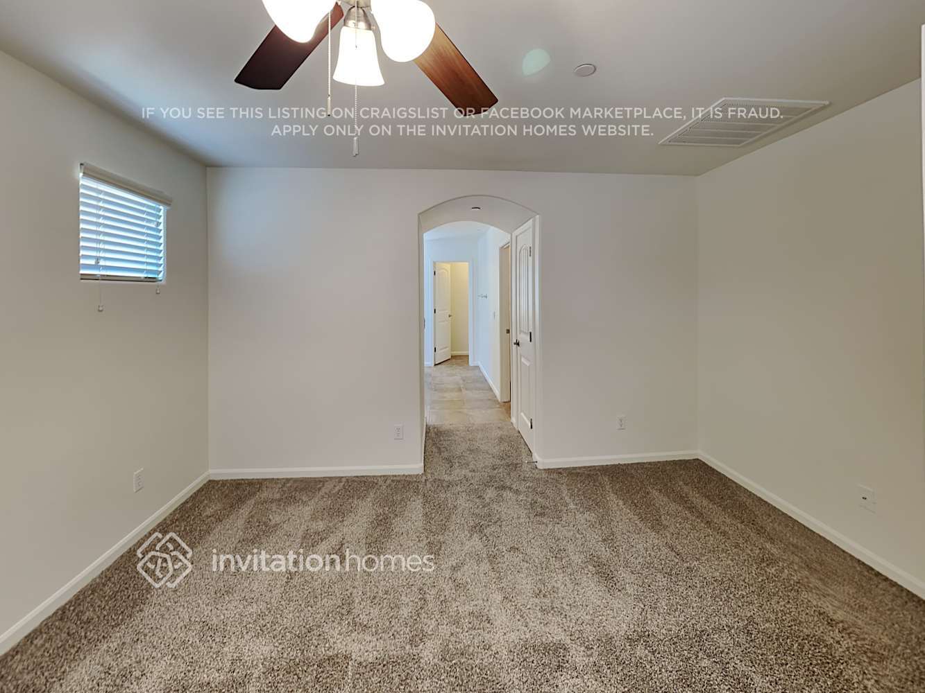 Building Photo - 1389 S Moccasin Trail