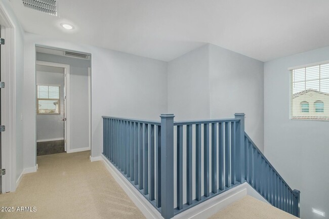 Building Photo - 1171 E Armstrong Wy