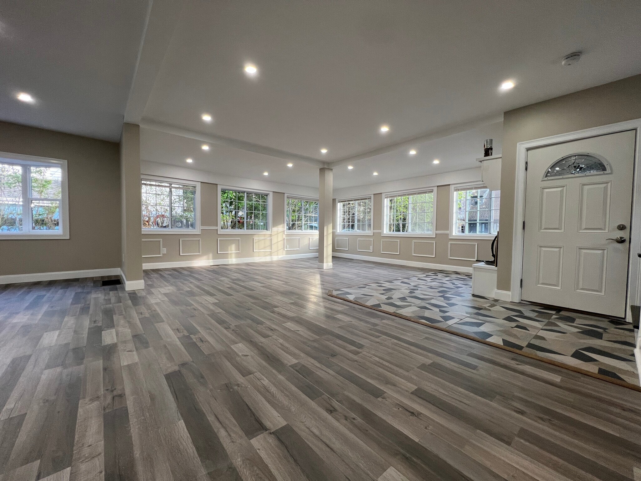 Building Photo - 324 Farrington St