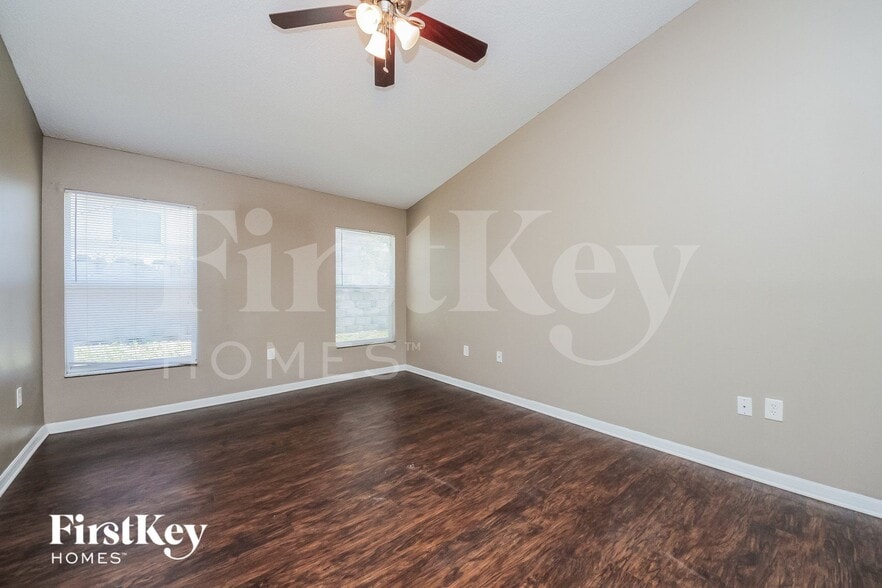 Building Photo - 7560 Groveoak Dr