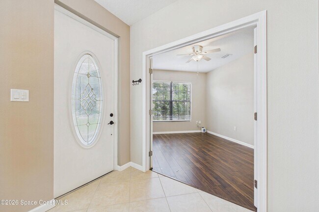 Building Photo - 551 Loxley Ct