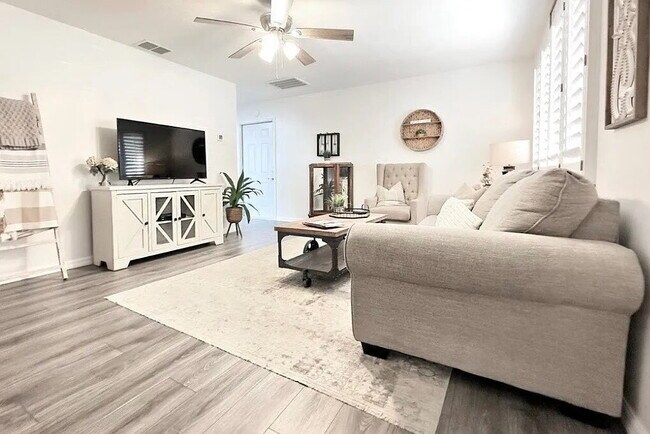 Building Photo - Available May 1 | Furnished or Unfurnished Options | 2 Bed / 2 Bath + Garage