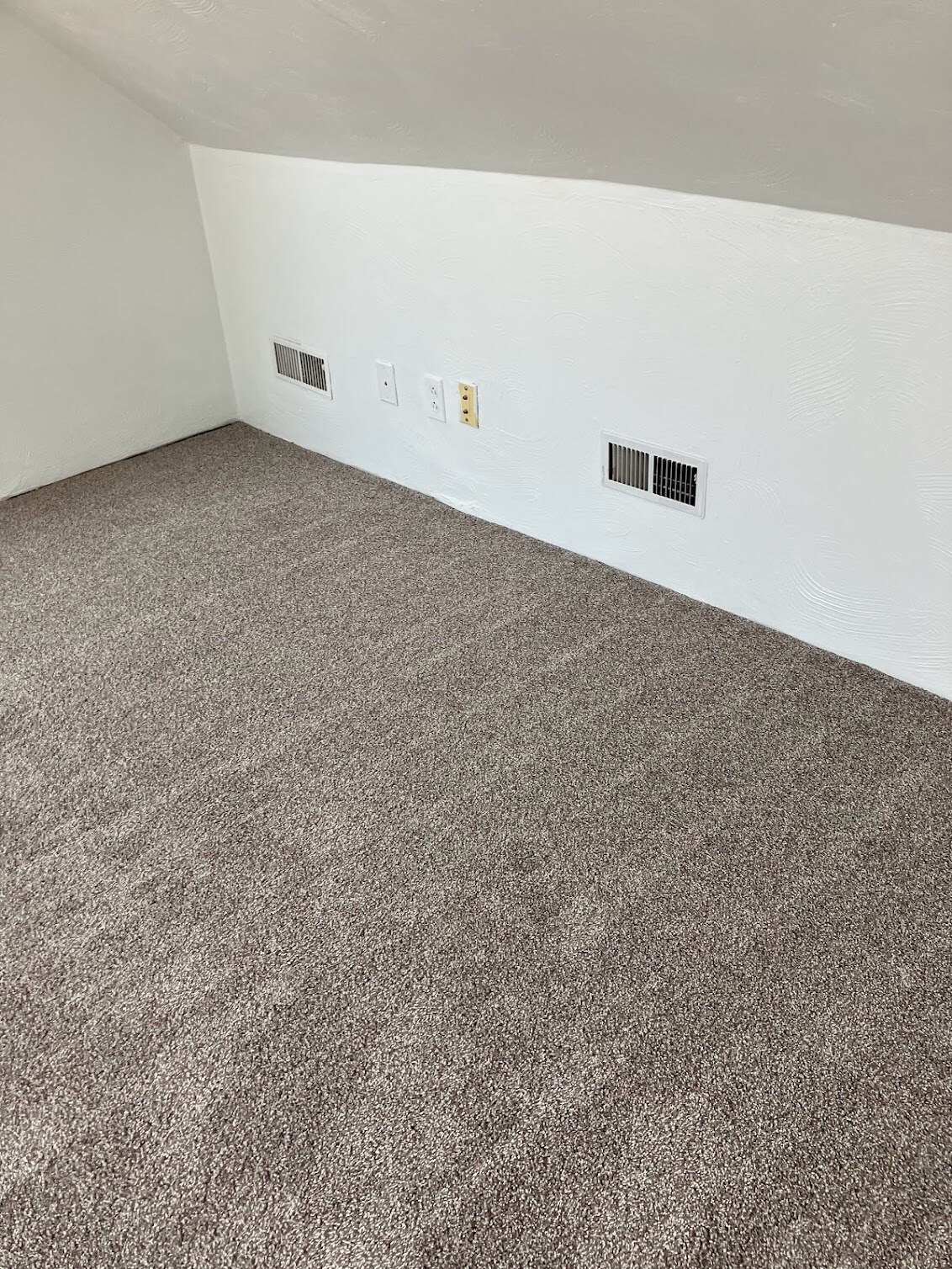 Building Photo - 5819 Bartlett St