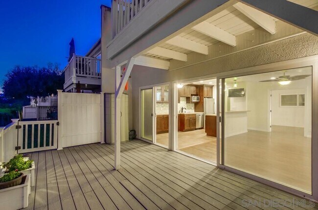 Building Photo - 3997 Crown Point Dr