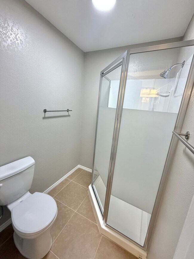 Building Photo - 1114 Rhonda Lee St