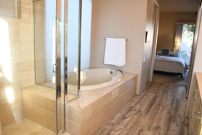 Building Photo - 75940 Nelson Ln