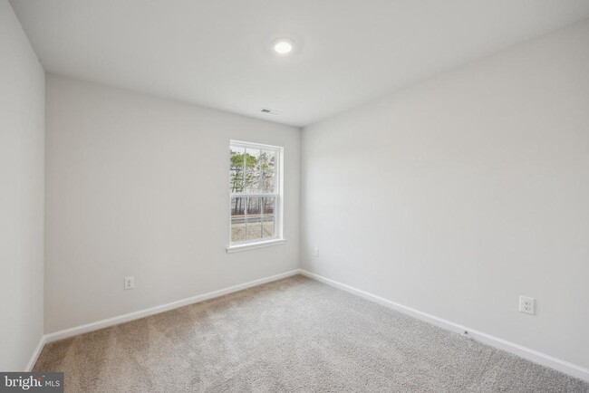 Building Photo - 107 Malibu Dr