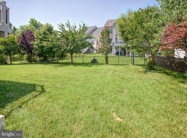 Building Photo - 13336 Redspire Dr