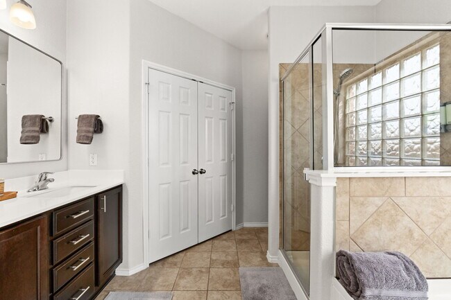 Building Photo - 6506 Ambrose Cir