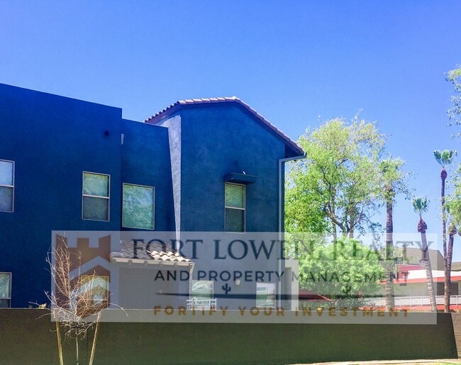 Building Photo - Two bedrooms, 2 Bathrooms 1,288 Sq. Ft. Plus 2 Car Garage in Phoenix AZ 85004