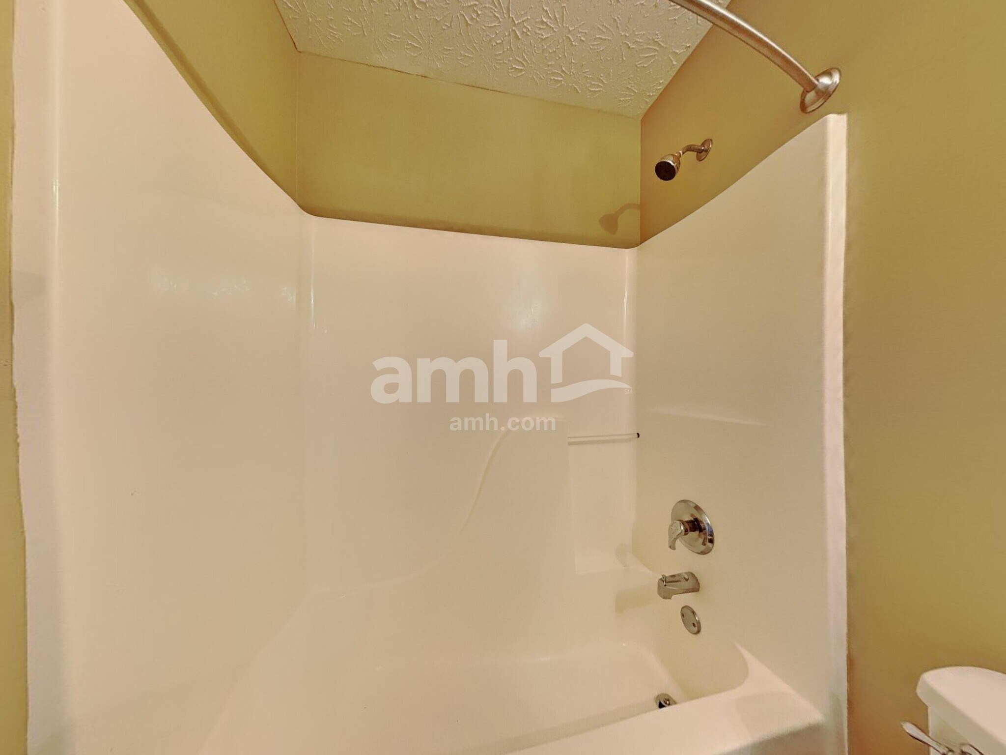 Building Photo - 6104 Lake Freeman Dr