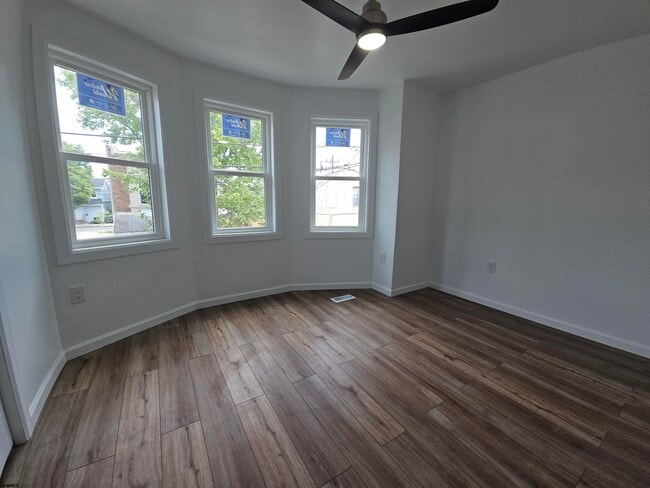 Building Photo - 902 Keener Ave