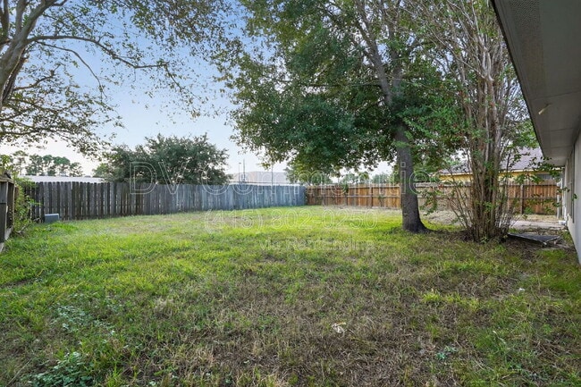 Building Photo - 20021 Cottonglade Ln