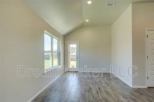 Building Photo - 2401 28th Ter