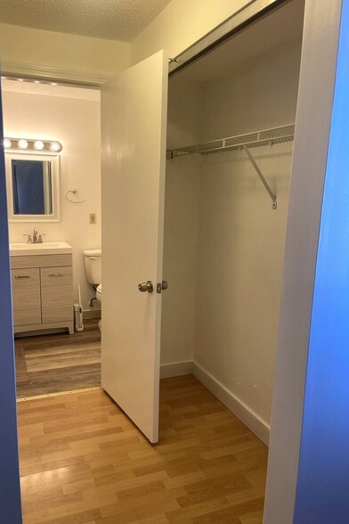 Building Photo - 15 Bower Rd