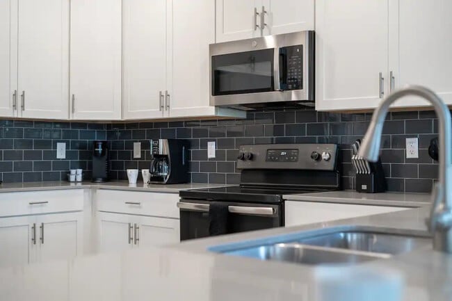 Building Photo - 1548 Maidstone Ct