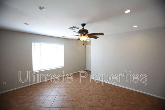 Building Photo - 4705 N 84th Dr