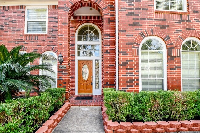 Building Photo - 12307 S Shadow Cove Dr