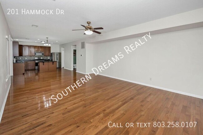 Building Photo - 201 Hammock Dr