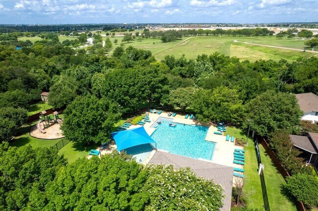 Building Photo - 3339 Rod Carew Dr