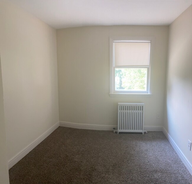 Building Photo - 34 Sipple Ave