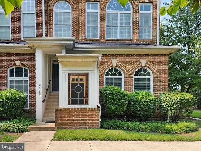 Building Photo - 12470 Liberty Bridge Rd